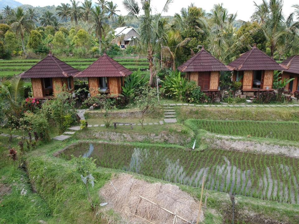 Puri Sunny Camp Villa Munduk  Exterior photo